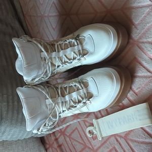 Ivy Park Sneakers